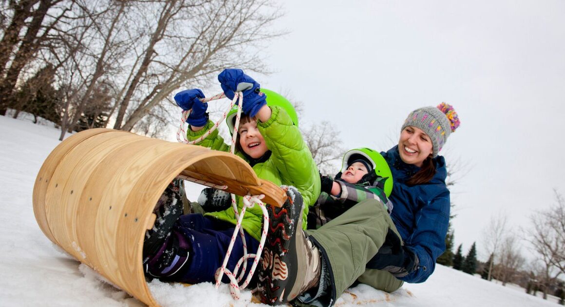 Guide to Tobogganing and Sledding in Edmonton