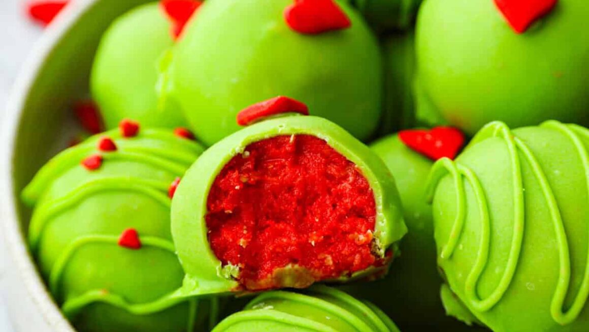 Grinch Oreo Balls | The Recipe Critic