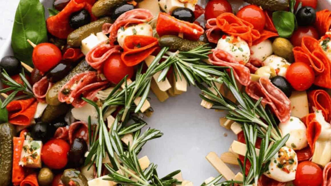 Antipasto Charcuterie Wreath | The Recipe Critic