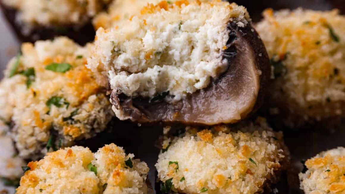 Boursin Stuffed Mushrooms | The Recipe Critic