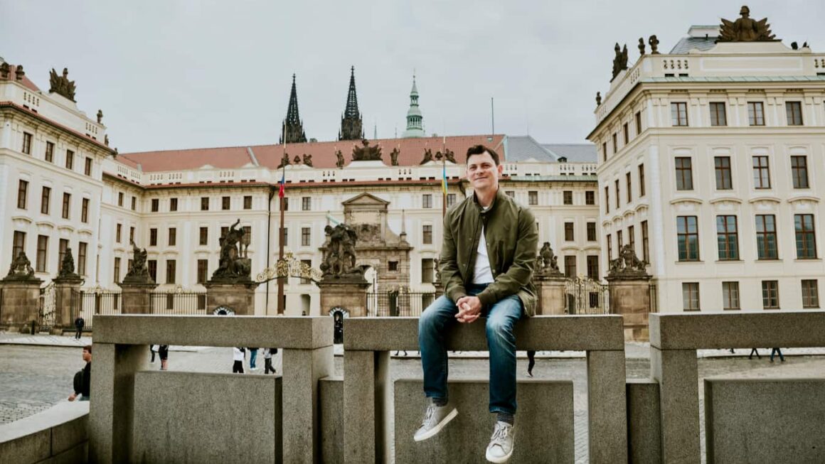 My 6 Step Guide to Planning a Trip in 2025